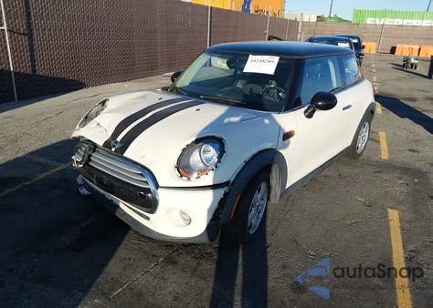 2015 Mini Hardtop Cooper из США, поврежденный, VIN WMWXM5C51FT942621